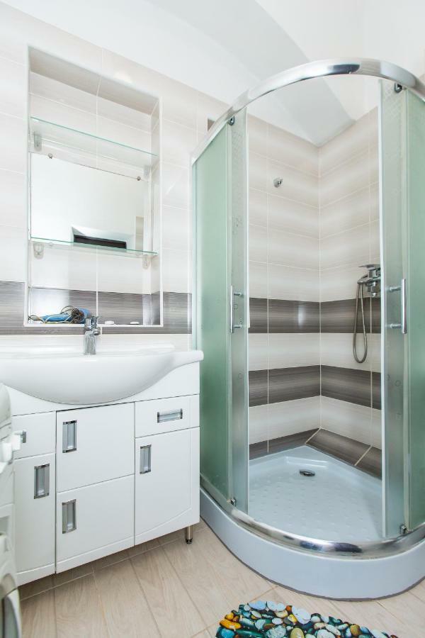 Apartment On Tuhan-Baranovskoho,4 Λβιβ Εξωτερικό φωτογραφία